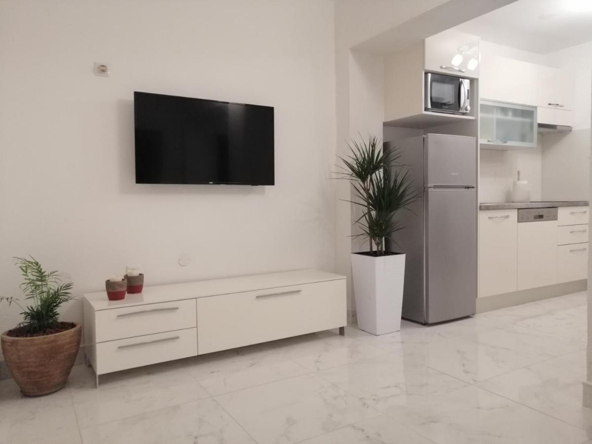 Eden Mediterranean House Vrsine 외부 사진