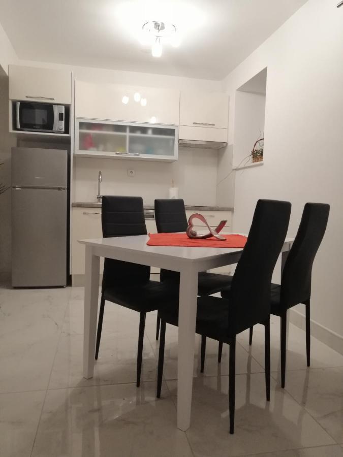 Eden Mediterranean House Vrsine 외부 사진