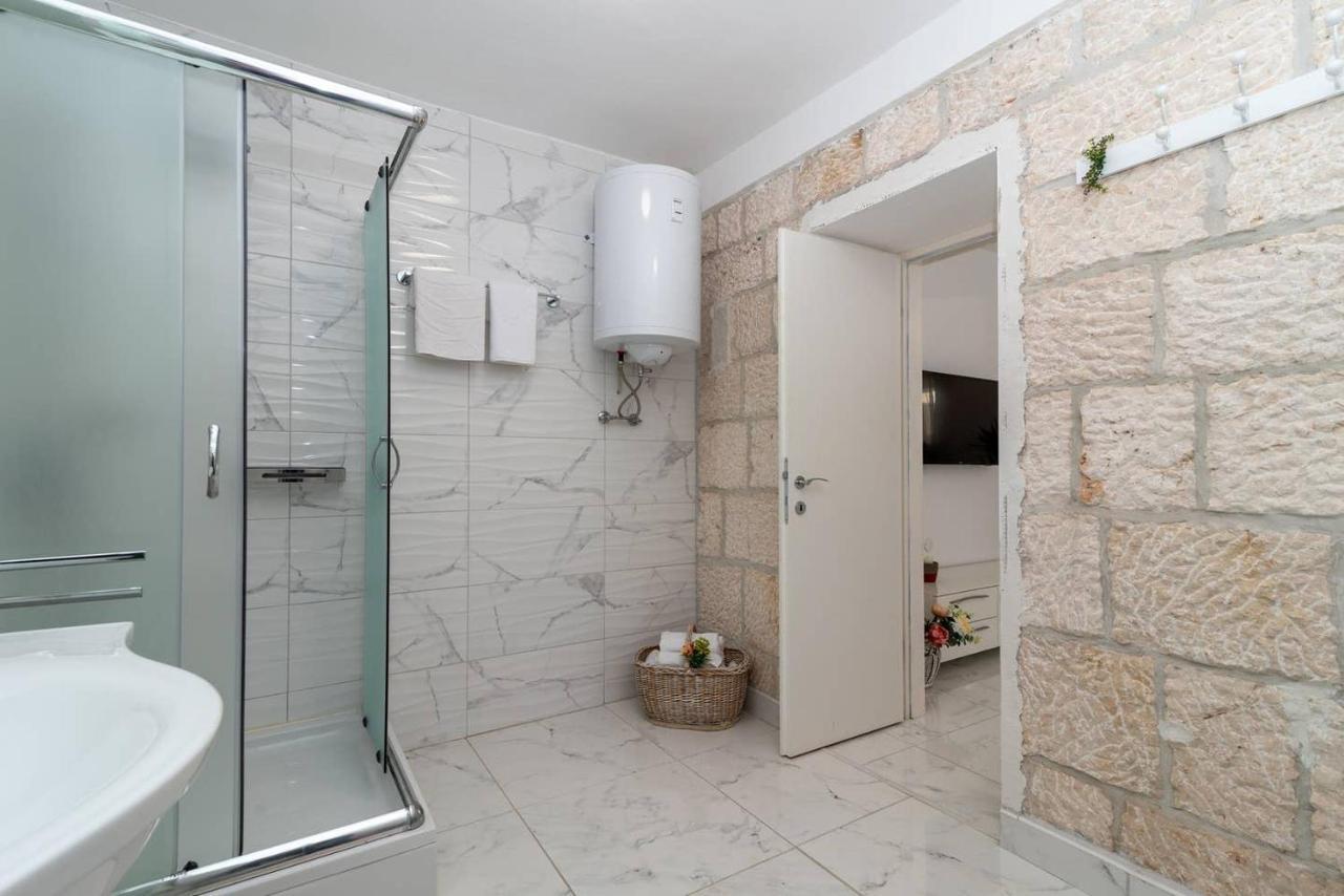 Eden Mediterranean House Vrsine 외부 사진