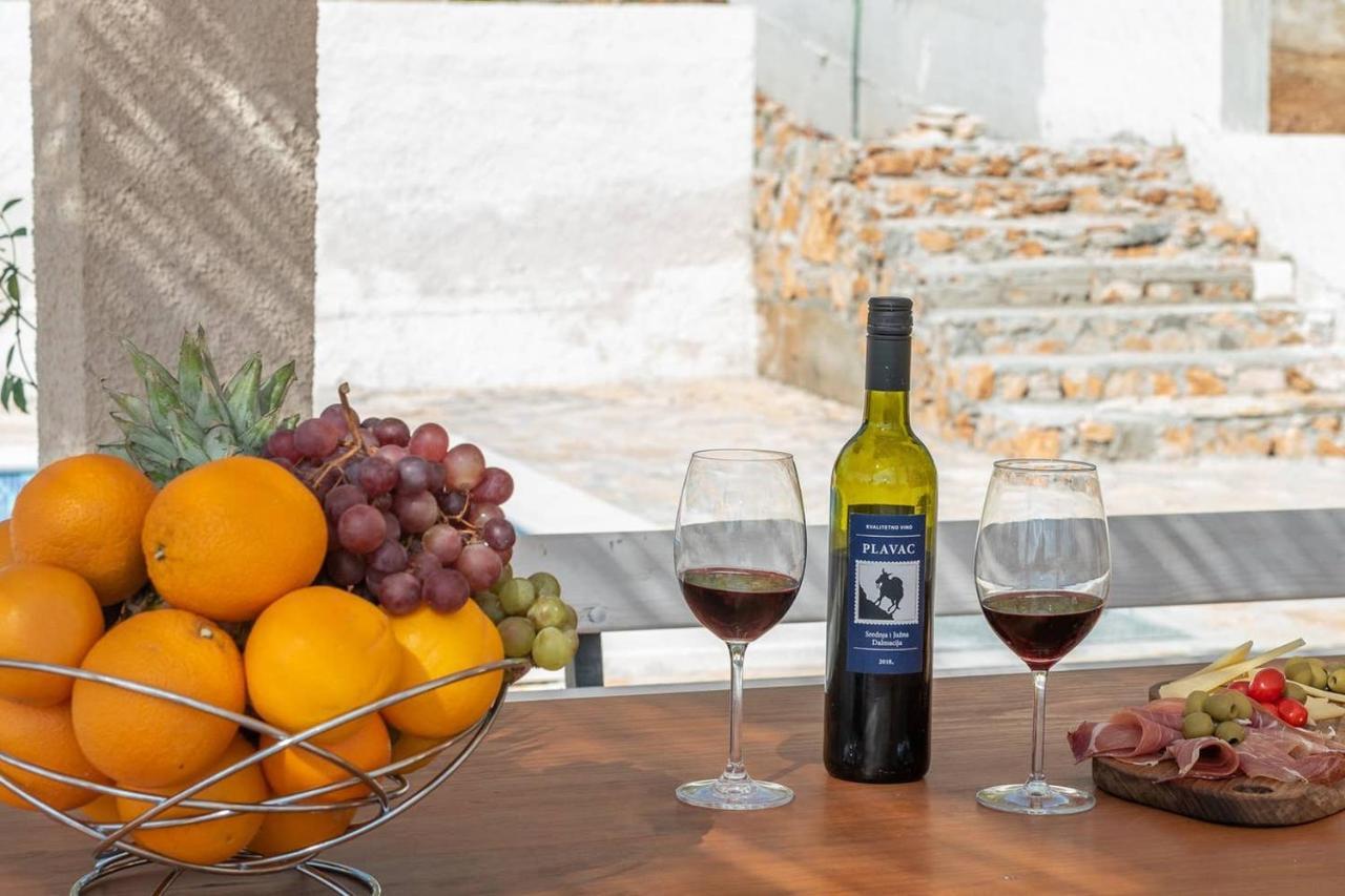 Eden Mediterranean House Vrsine 외부 사진